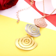 Picture of Famous Casual Small Pendant Necklace