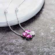 Picture of Clover Swarovski Element Pendant Necklace with Beautiful Craftmanship