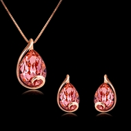 Picture of Great Value Rose Gold Plated Artificial Crystal Necklace and Earring Set in Exclusive Design