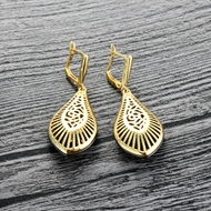 Picture of Zinc Alloy Casual Dangle Earrings at Super Low Price