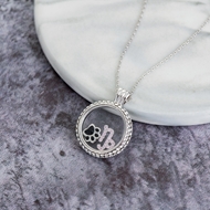 Picture of Recommended Platinum Plated Small Pendant Necklace in Bulk