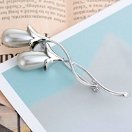 Picture of Pretty Artificial Pearl Casual Brooche