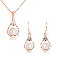 Picture of Distinctive White Platinum Plated Necklace and Earring Set with Low MOQ