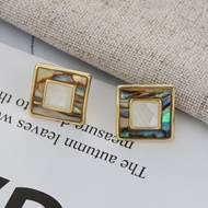 Picture of Bling Casual Shell Stud Earrings