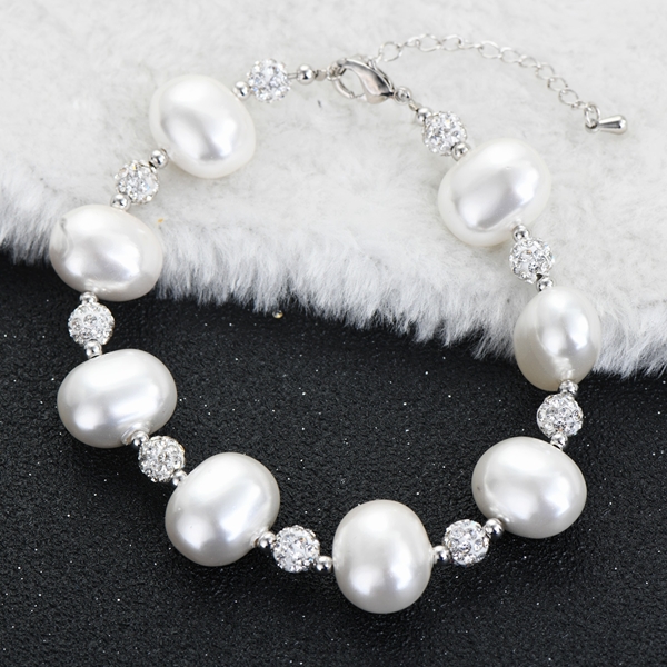 Picture of Wholesale Platinum Plated White Fashion Bracelet of Original Design