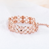 Picture of Filigree Big Gold Plated Fashion Bracelet at Factory Price