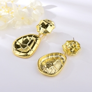 Picture of Zinc Alloy Big Dangle Earrings with Full Guarantee