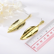 Picture of Trendy Gold Plated Zinc Alloy Dangle Earrings with No-Risk Refund