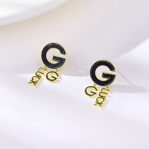 Picture of Classic Gold Plated Stud Earrings with Worldwide Shipping