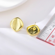 Picture of Amazing Medium Dubai Stud Earrings