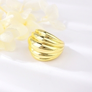 Picture of Great Value Gold Plated Big Fashion Ring at Factory Price