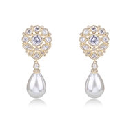 Picture of Low Cost Gold Plated White Dangle Earrings with Low Cost