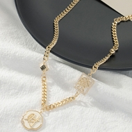 Picture of Beautiful Cubic Zirconia Gold Plated Short Chain Necklace