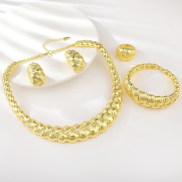 Picture of Sparkly Dubai Big 4 Piece Jewelry Set