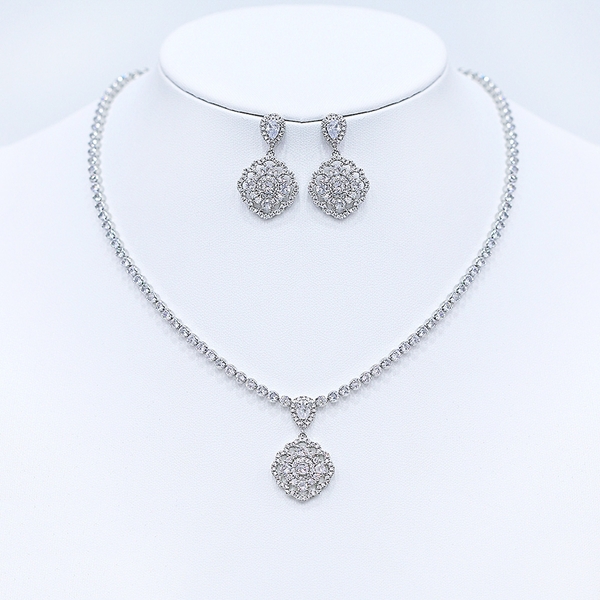 Picture of Funky Medium Cubic Zirconia 2 Piece Jewelry Set