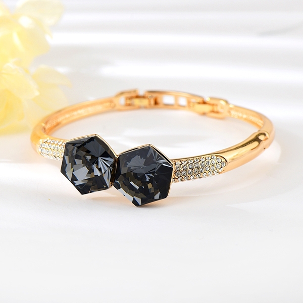 Picture of Filigree Swarovski Element Black Fashion Bangle