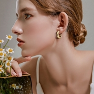 Picture of Wholesale Gold Plated Delicate Huggie Earrings with No-Risk Return