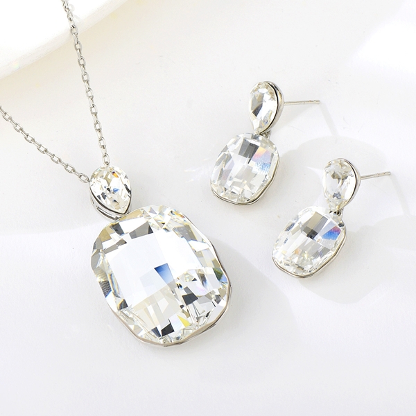 Picture of Great Swarovski Element Platinum Plated 2 Piece Jewelry Set