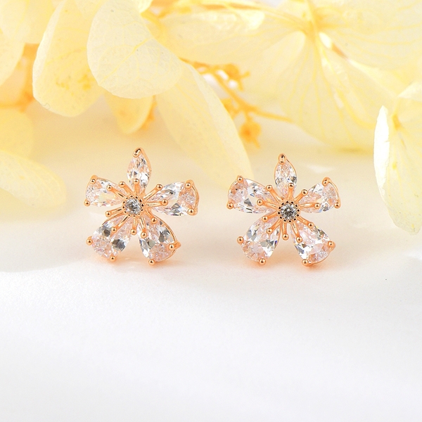 Picture of New Cubic Zirconia White Big Stud Earrings