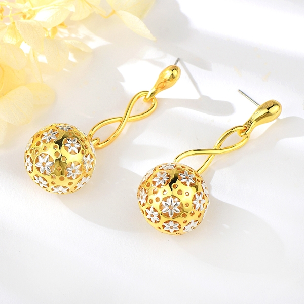 Picture of Dubai Big Dangle Earrings at Super Low Price