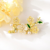 Show details for Elegant White Brooche with Full Guarantee Show details for Elegant White Brooche with Full Guarantee