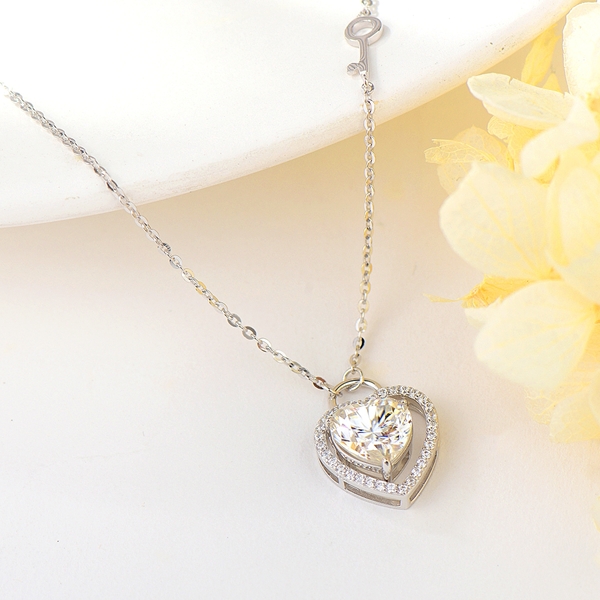 Picture of Trendy Platinum Plated Love & Heart Pendant Necklace with No-Risk Refund