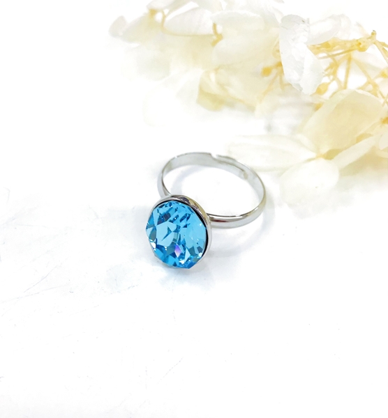 Picture of Classic Colorful Fashion Ring in Exclusive Design