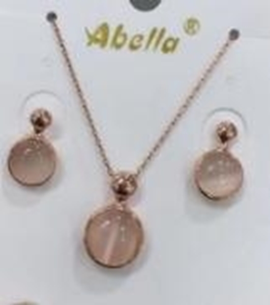 Picture of Classic Gold Plated Y Necklace in Exclusive Design